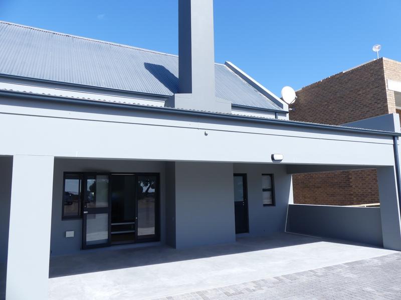 To Let 2 Bedroom Property for Rent in Britannia Bay Western Cape